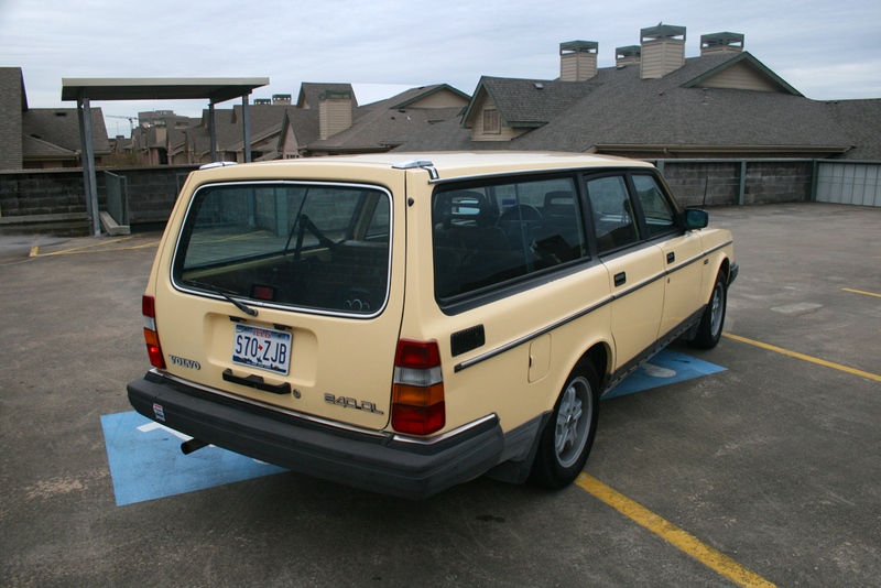 Illustration for article titled Introducing The Latest Jalopnik Side Project: Low-Mileage Volvo 245 Wagon